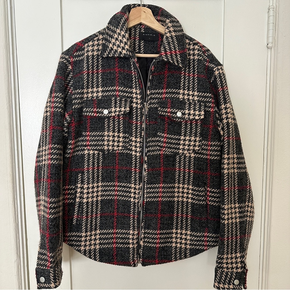 RICHIE LE - Size L